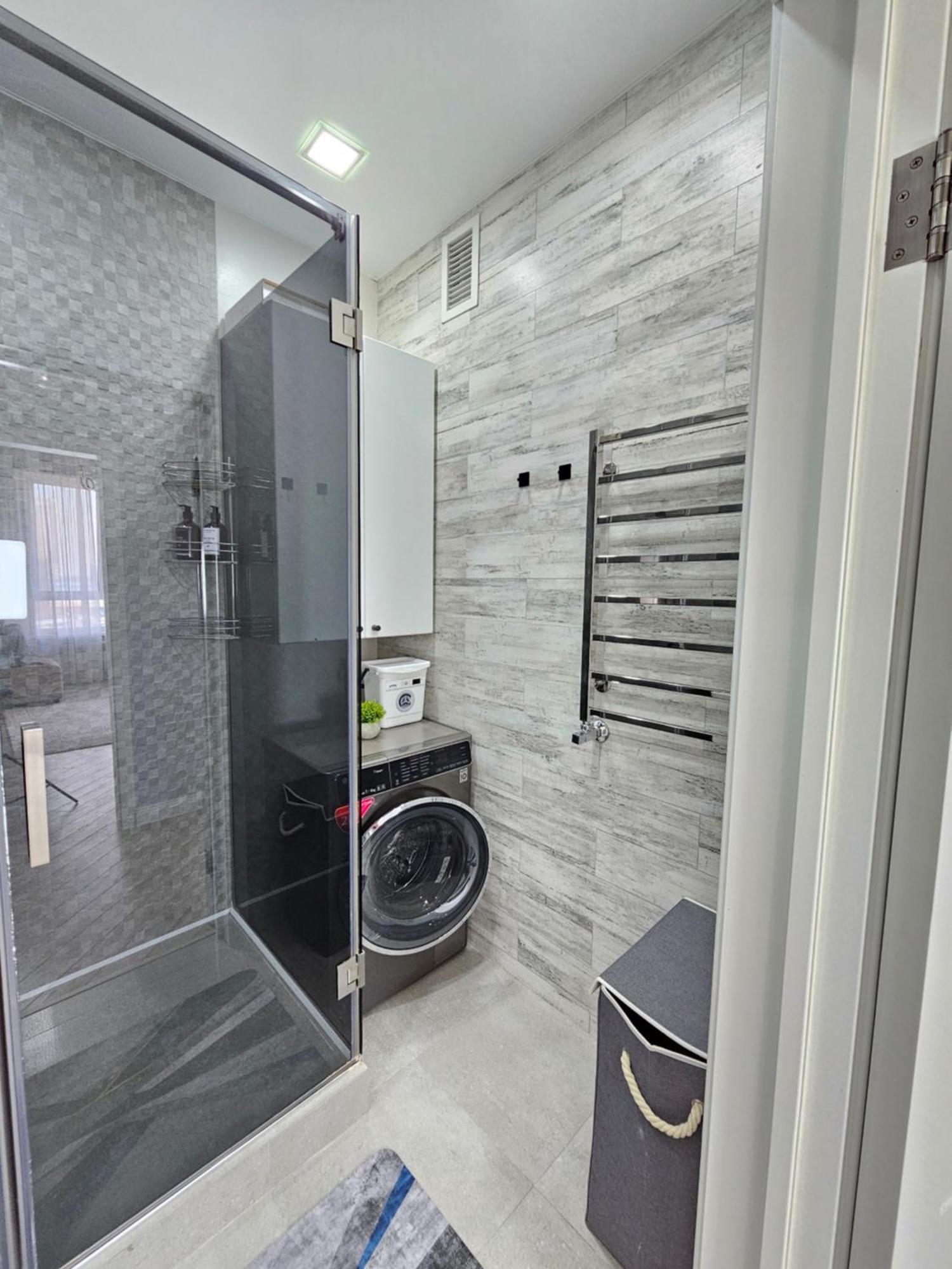 3 Room Gagarin Park Residential Complex Near Mega Shopping Mall Αλμάτι Εξωτερικό φωτογραφία